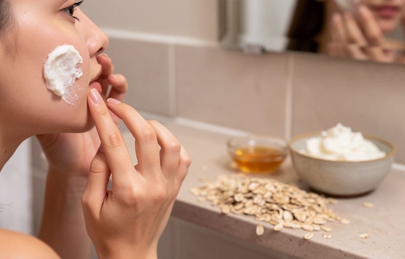 5 recettes d'exfoliant visage maison pour une peau lumineuse